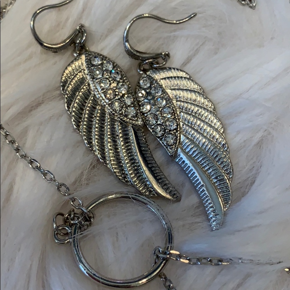 Silver bling crystal earrings and necklace wing - Picture 3 of 5